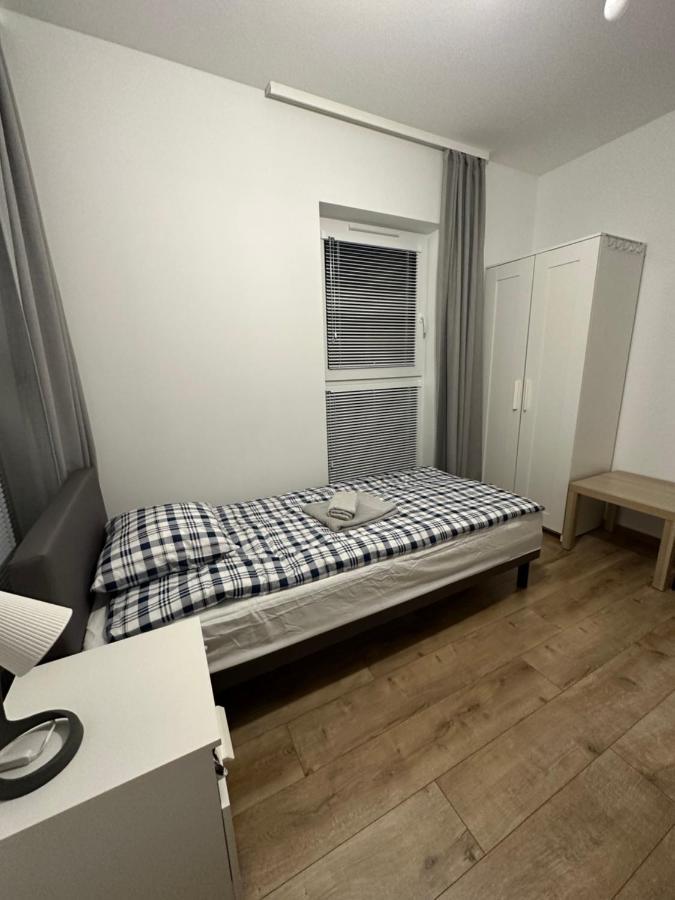Pruszkowskie Mieszkanko Exterior foto